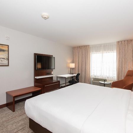 Quality Inn & Suites Val-d'Or Kültér fotó