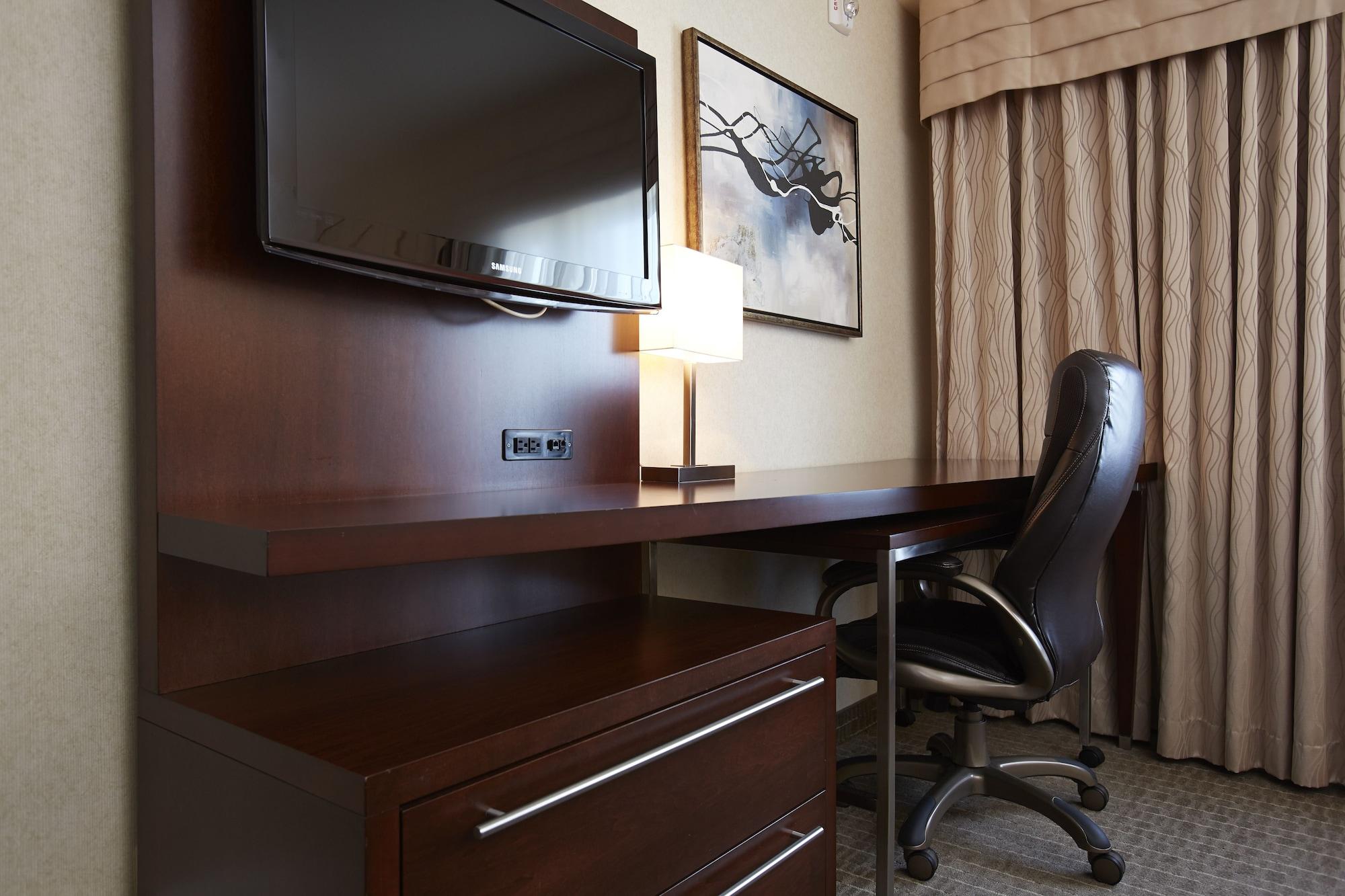 Quality Inn & Suites Val-d'Or Kültér fotó