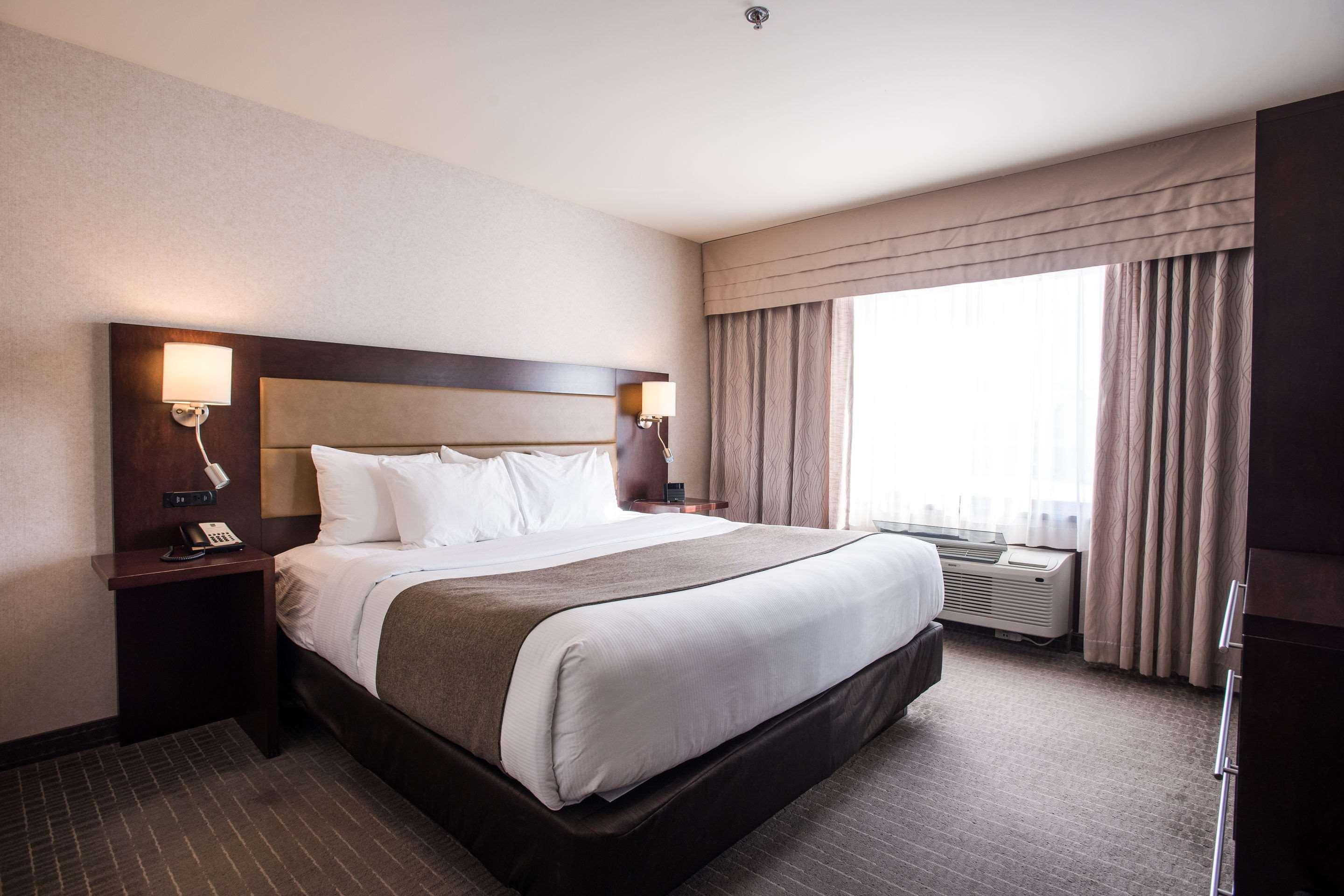 Quality Inn & Suites Val-d'Or Kültér fotó