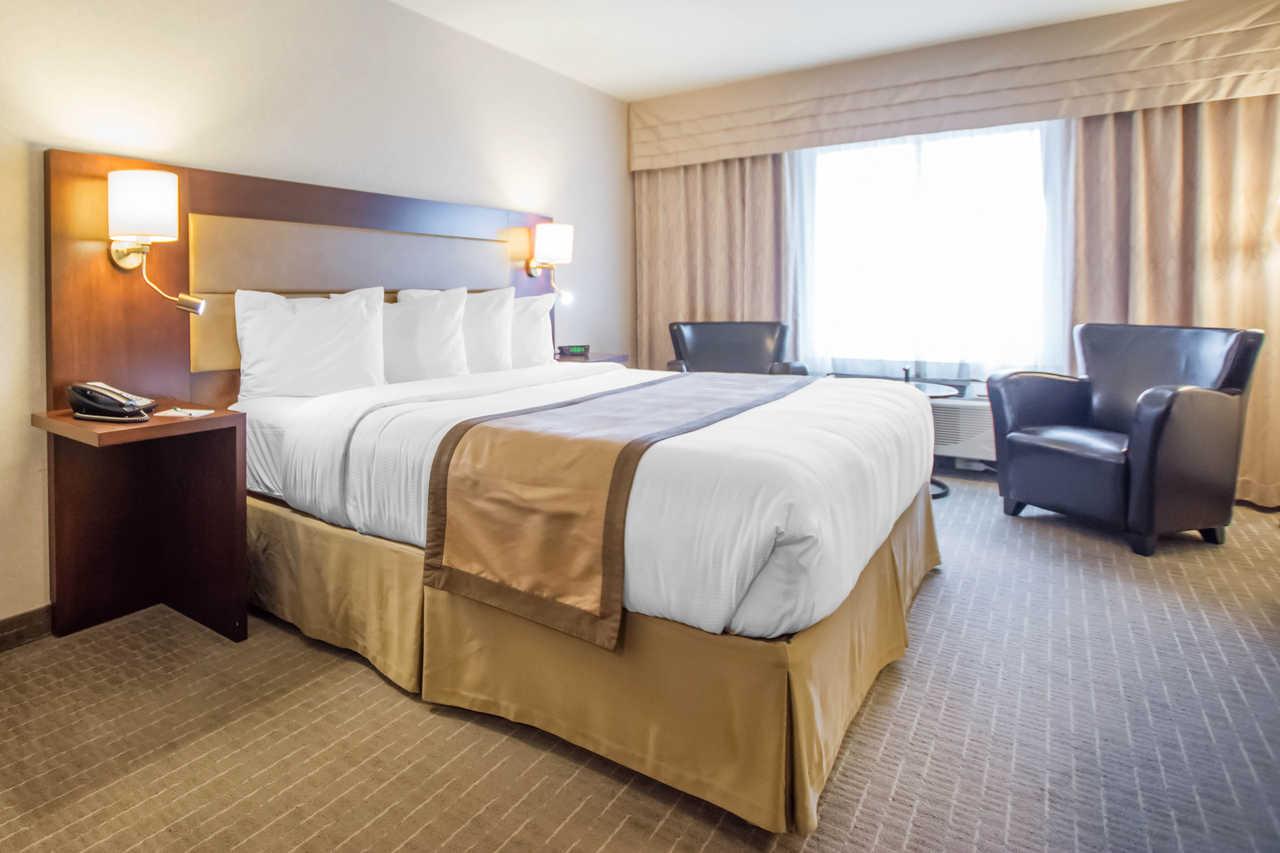 Quality Inn & Suites Val-d'Or Kültér fotó