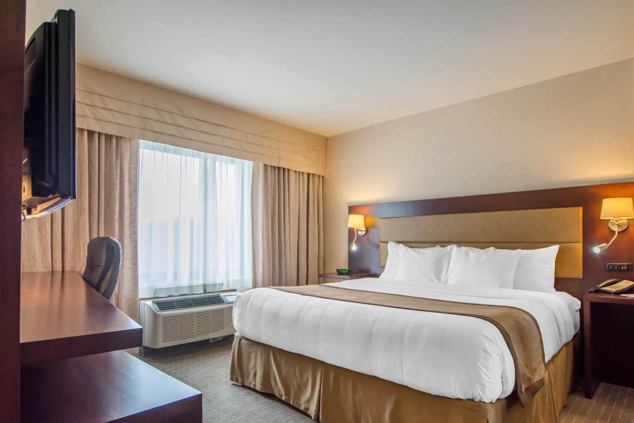 Quality Inn & Suites Val-d'Or Kültér fotó