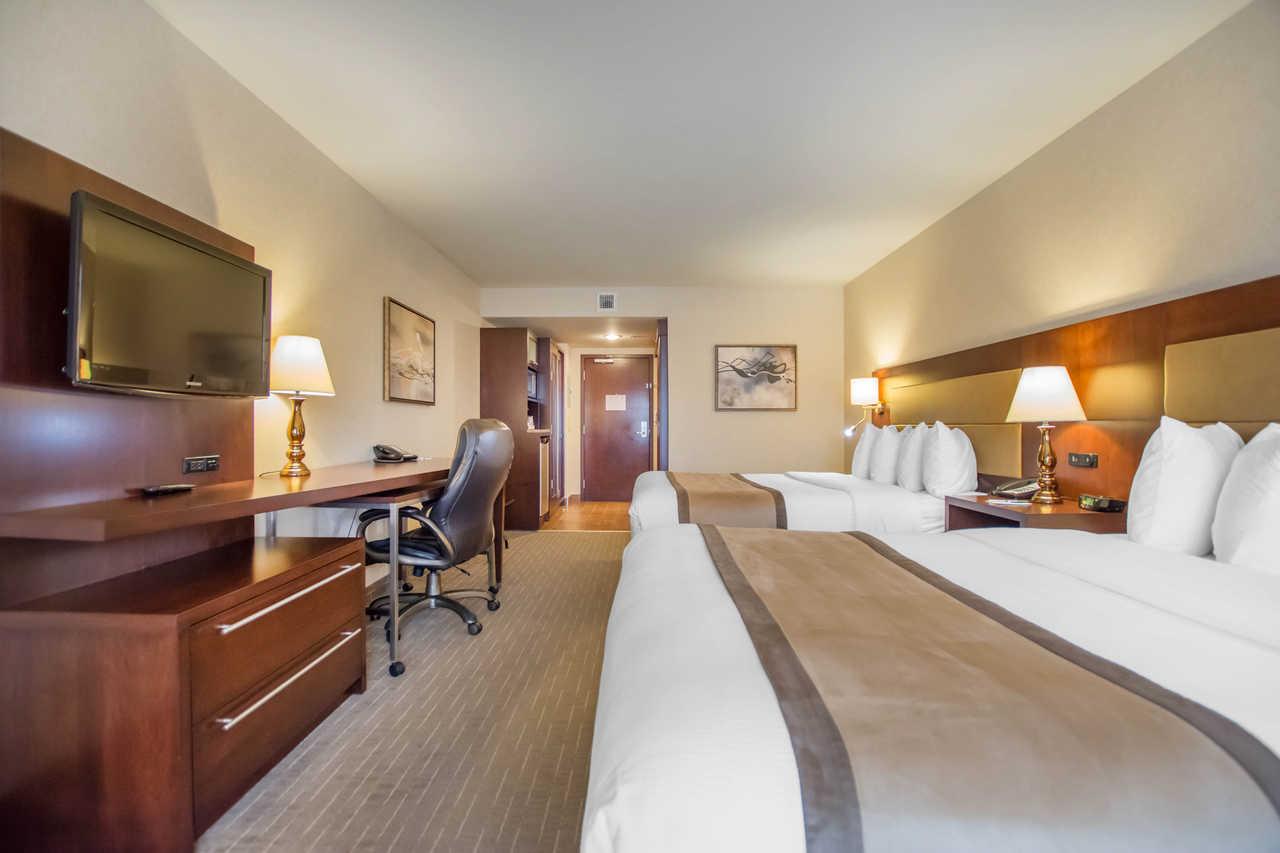 Quality Inn & Suites Val-d'Or Kültér fotó