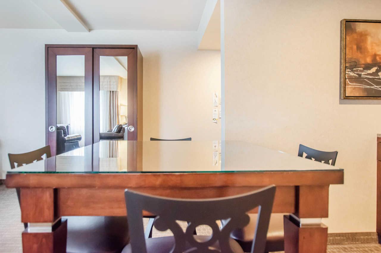 Quality Inn & Suites Val-d'Or Kültér fotó