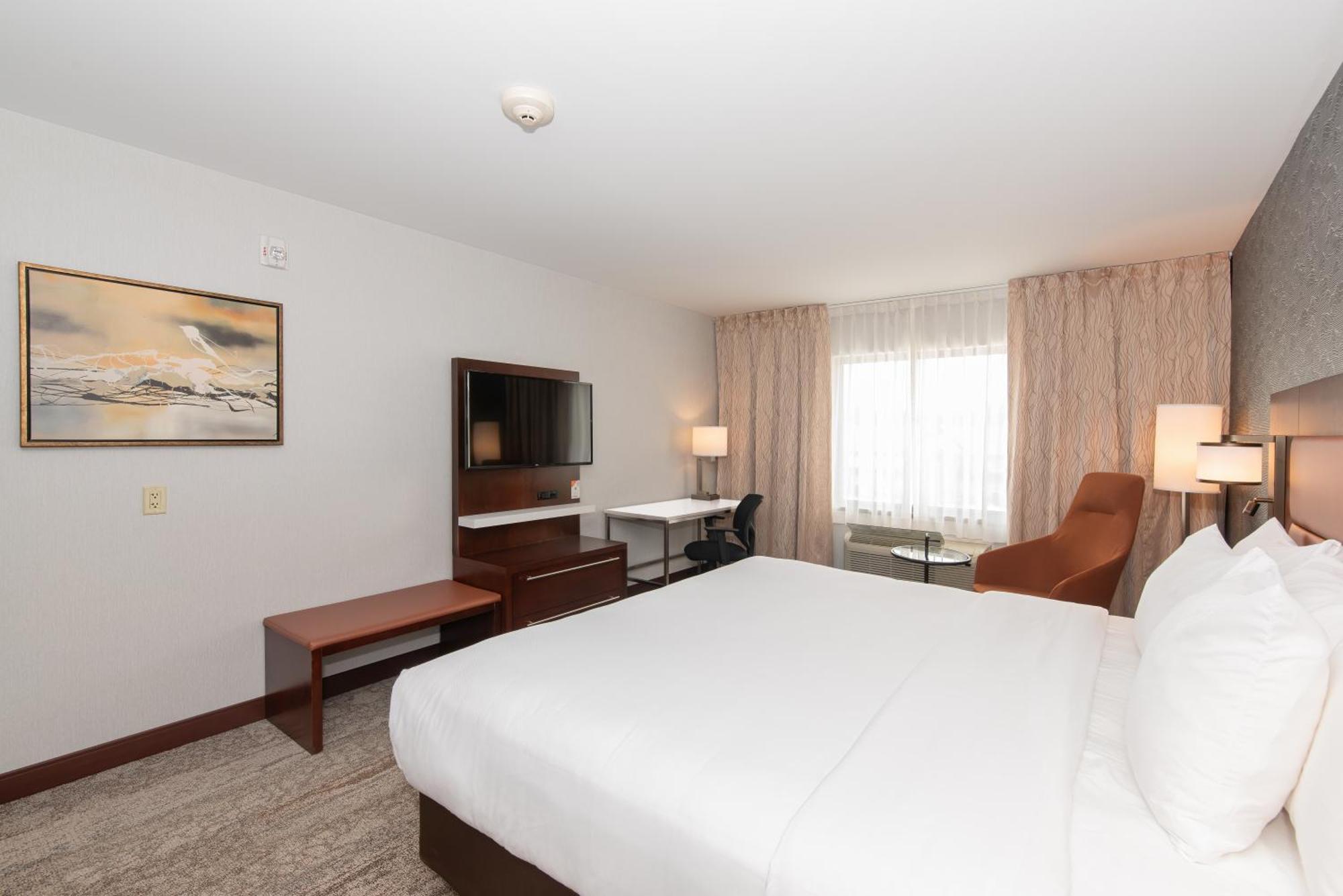 Quality Inn & Suites Val-d'Or Kültér fotó