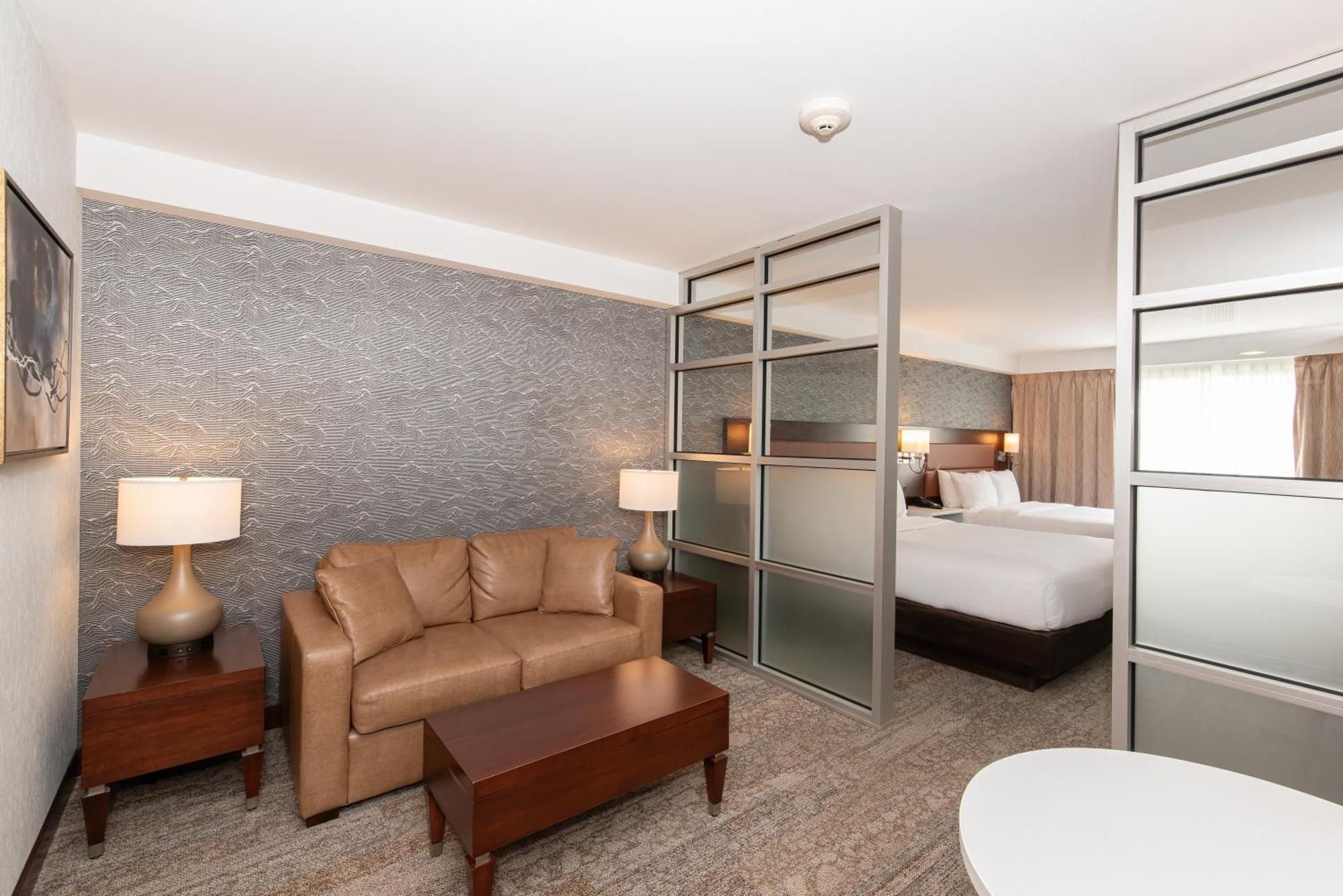 Quality Inn & Suites Val-d'Or Kültér fotó