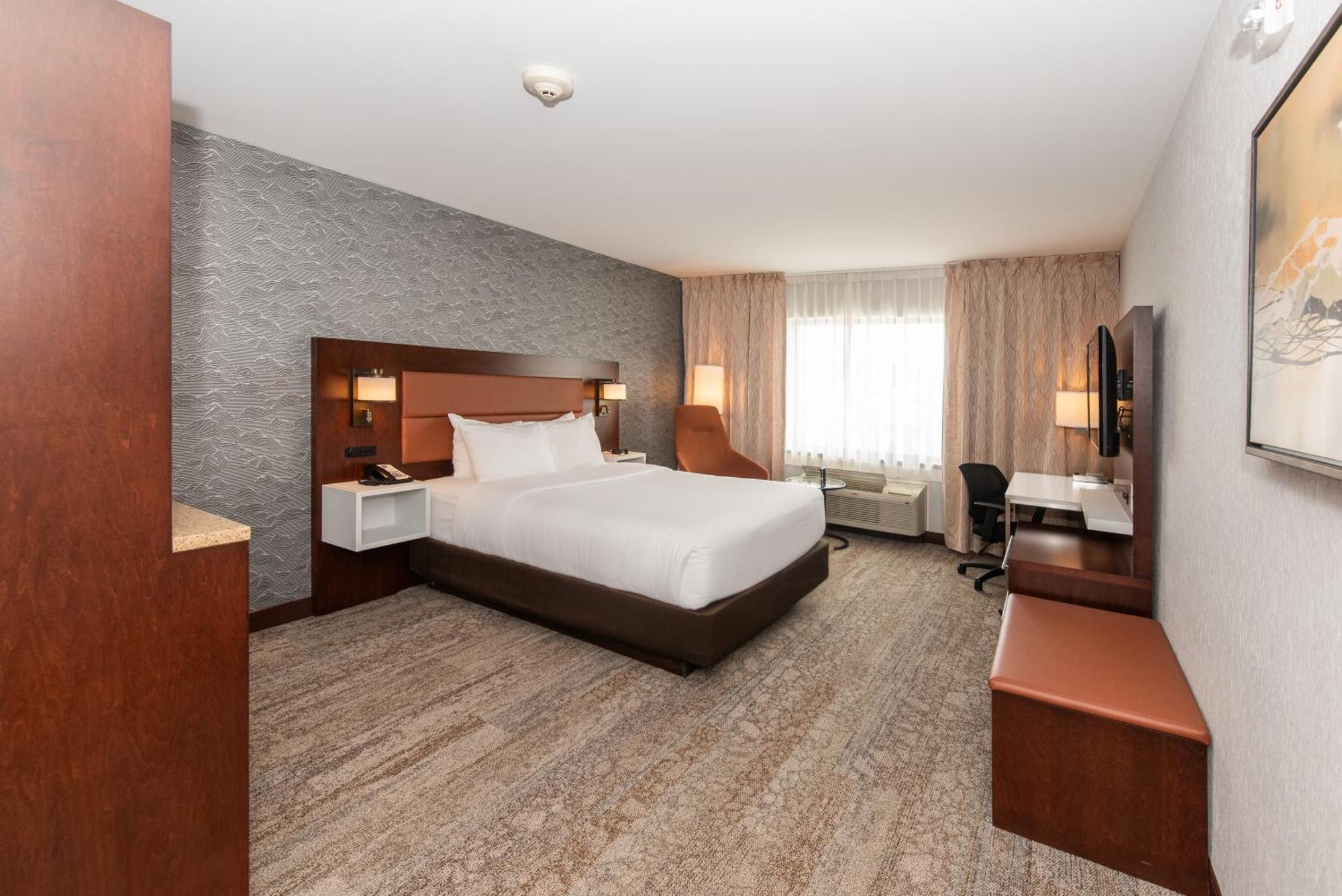Quality Inn & Suites Val-d'Or Kültér fotó